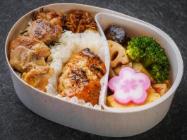 日本橋だし場OBENTOの炭火焼き鳥弁当 1,100円｜【お弁当デリ】お弁当の