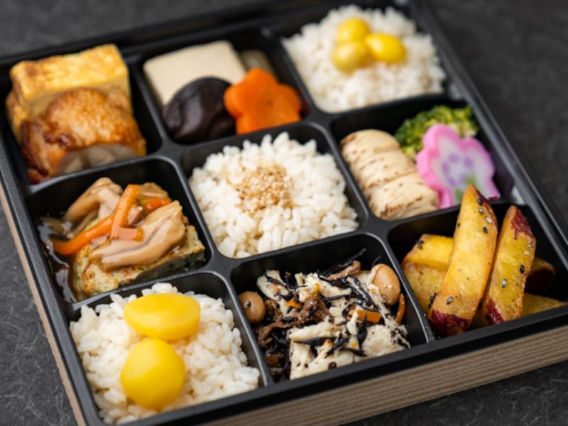 【秋季限定 12/1まで】秋の彩りだし弁当