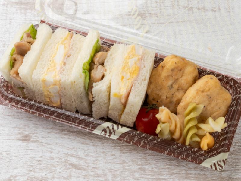 【2種サンド・ナゲット＆マカロニ添え】たまごハム＆照り焼き