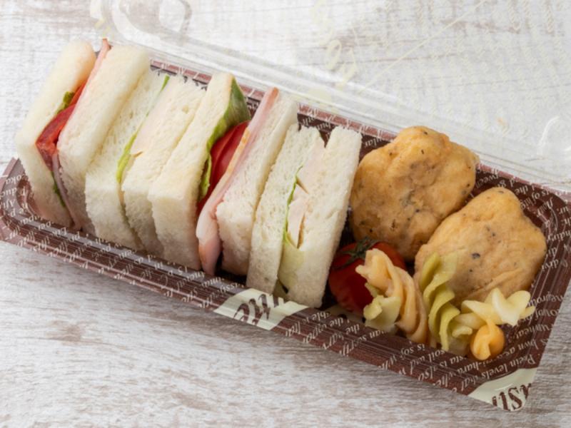 【2種サンド・ナゲット＆マカロニ添え】サラダチキン＆BLT