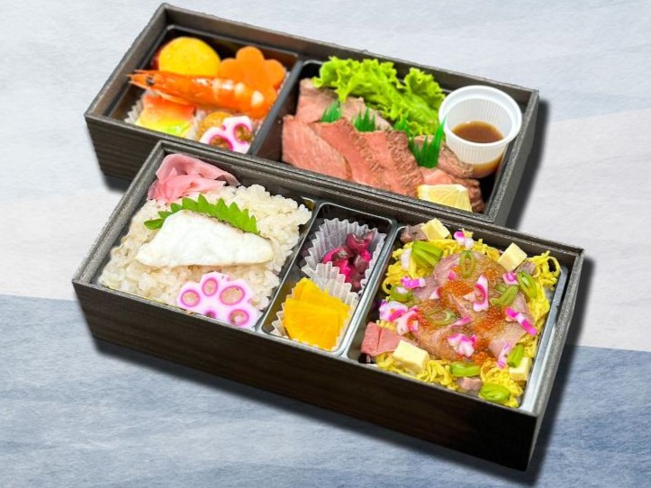 肉ちらしと鯛おこわ、ステーキの二段重