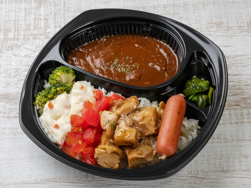 【飲む牛スジ煮込みハヤシ 人気ＮＯ．３】鶏モモの照り焼き