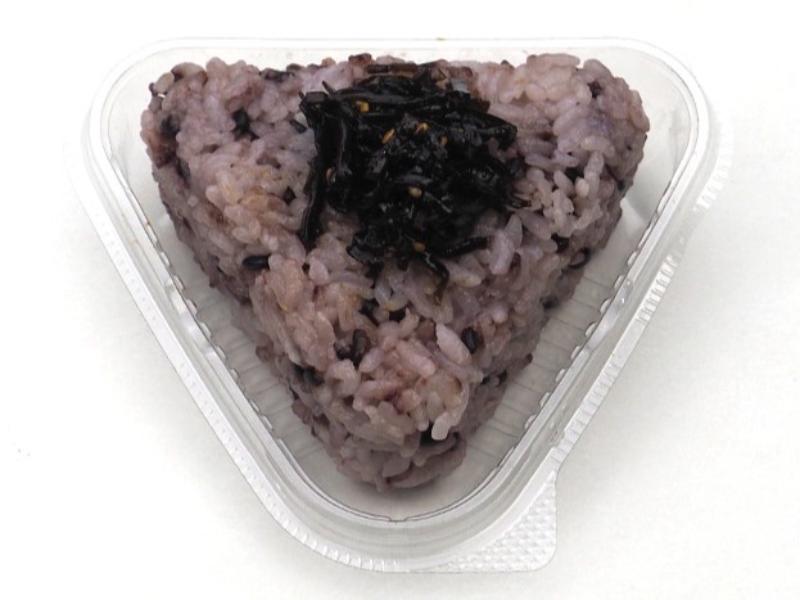 黒米　昆布おにぎり