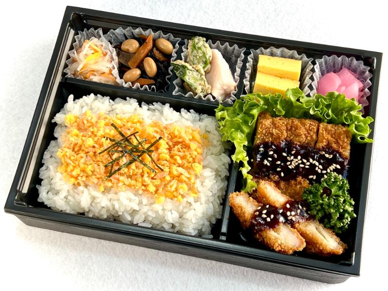 【みそカツ御膳】鮭そぼろ