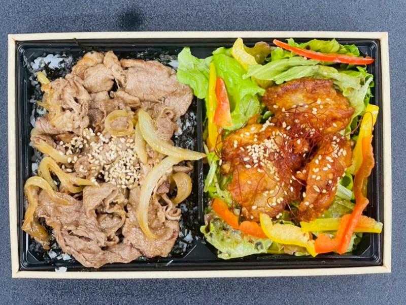 牛焼肉重＆ヤンニョムチキンサラダお弁当