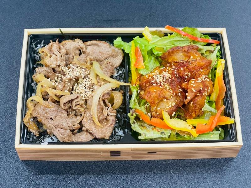 牛焼肉重＆ヤンニョムチキンサラダお弁当