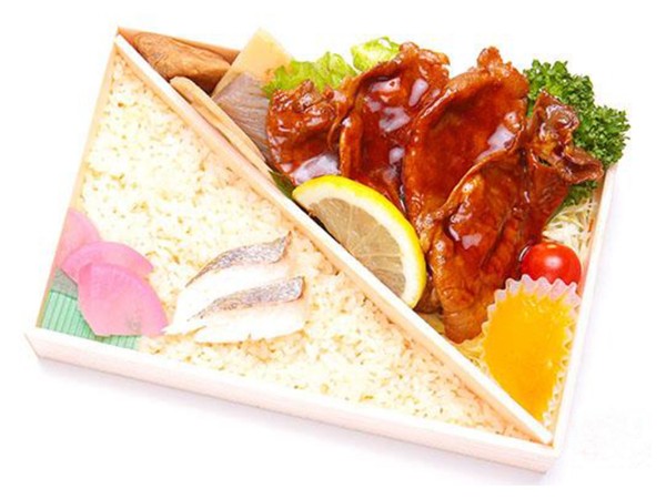開運箱 鯛めしともち豚の照り焼き