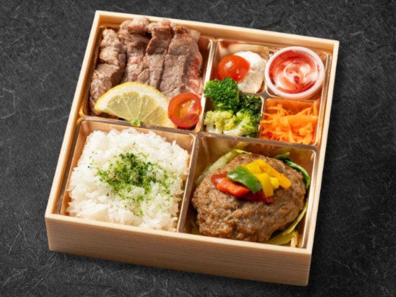 国産牛仕込み贅沢ハンバーグと厳選牛ロースステーキ弁当弁当