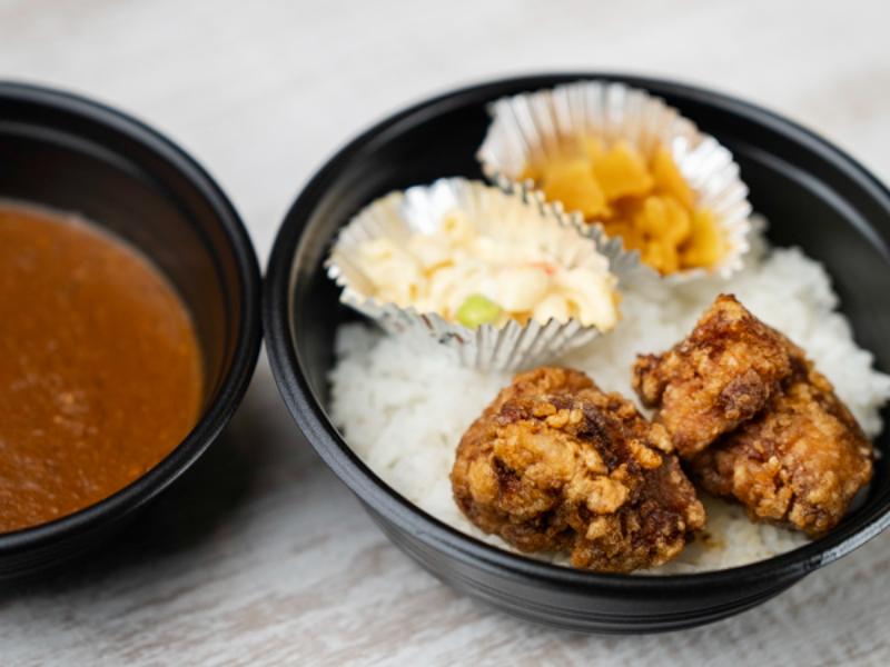 鶏唐揚げ２個カレー　お弁当