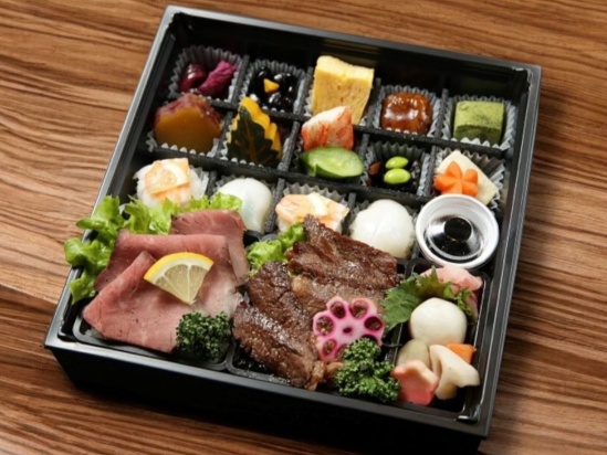 【ボリューム満点】和風焼肉とローストビーフと手まり寿司