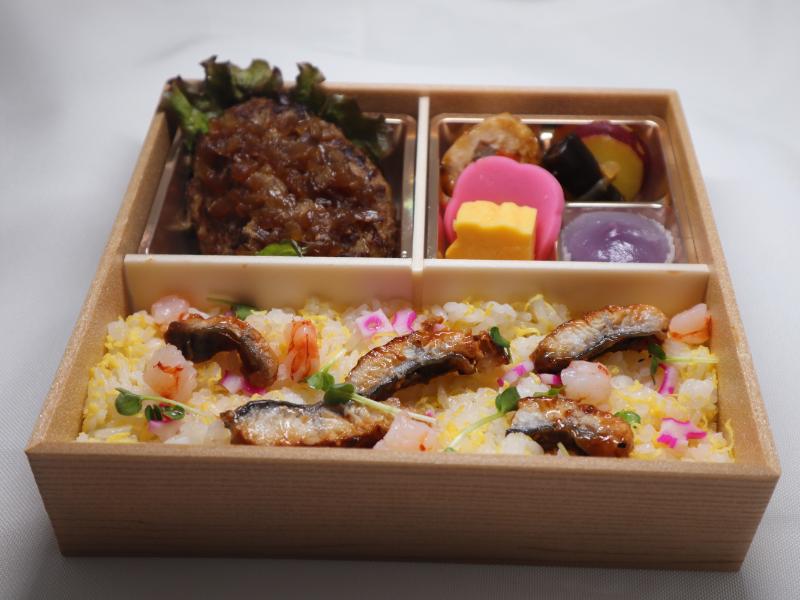 国産牛ハンバーグと鰻と海老のチラシ寿司弁当