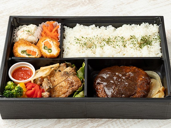 チキンソテーとハンバーグ弁当