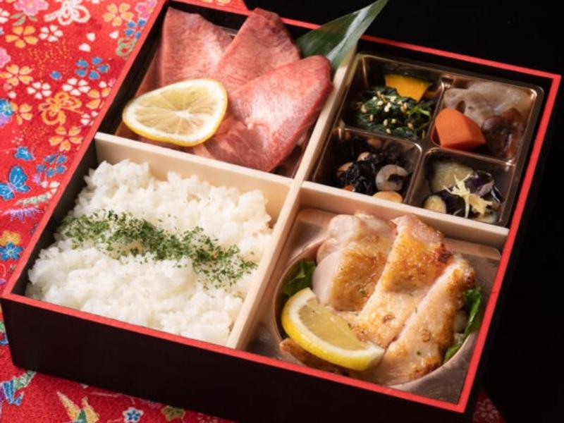 厚切り牛タンと桜姫鶏御膳