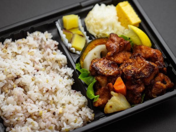若鶏の唐揚げ弁当