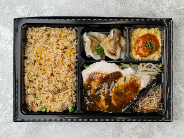 蒸し鶏の香味ソース