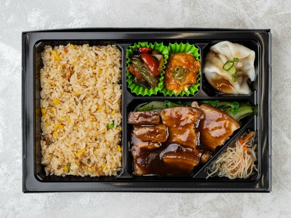 彩舞 〜ａｍｕ〜　（トンポーロー弁当）