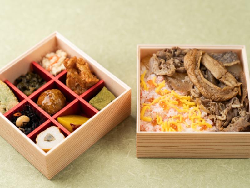 蟹ちらし・あふそや特製牛丼と彩り9升の二段弁当