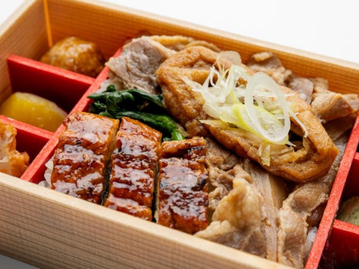 鰻ちらし・あふそやの特製牛丼弁当
