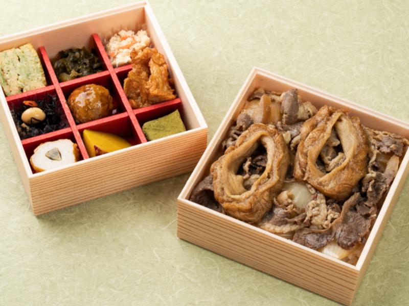 特製牛丼と彩り9升の二段弁当