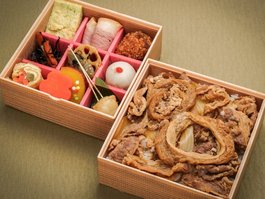 特製牛丼と彩り9升の二段弁当