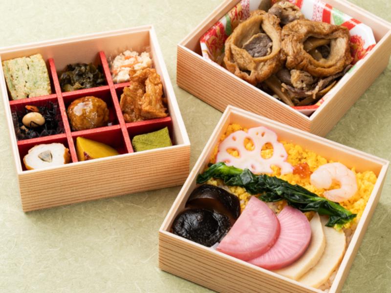 野菜ちらし寿司と彩り9升の三段弁当