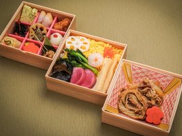 野菜ちらし寿司と彩り9升の三段弁当