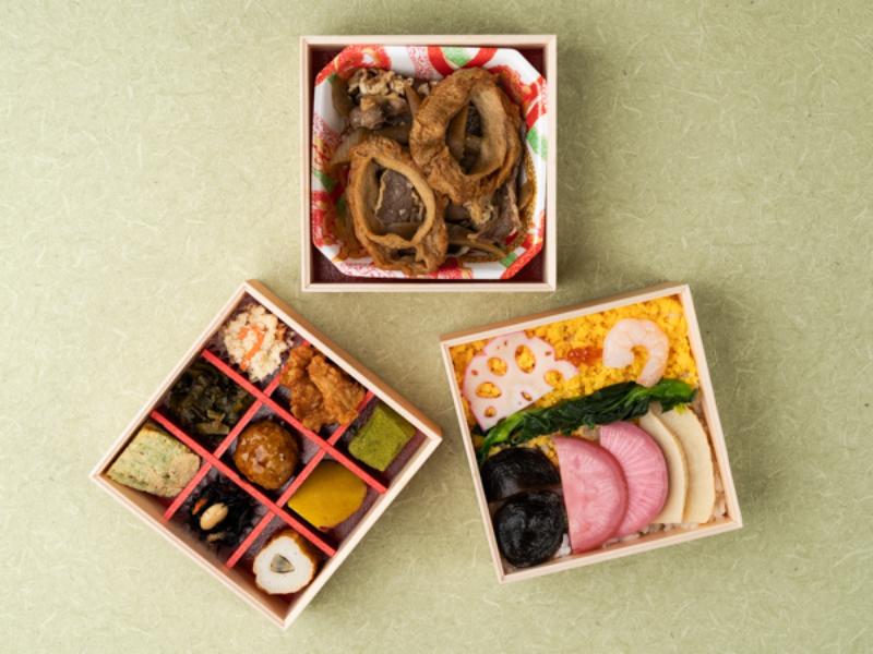 野菜ちらし寿司と彩り9升の三段弁当