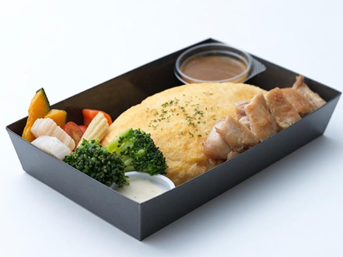 オムライス＆特製チキン（（特製カレーソース）