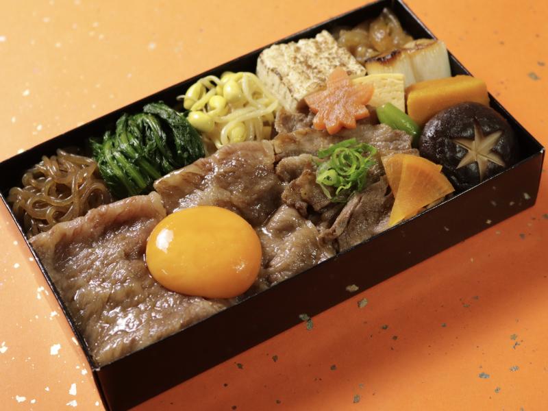 黒毛和牛すき焼きと焼肉重