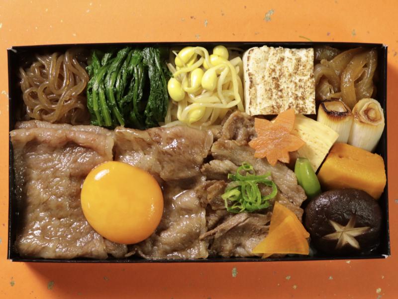 黒毛和牛すき焼きと焼肉重