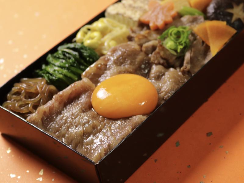 黒毛和牛すき焼きと焼肉重