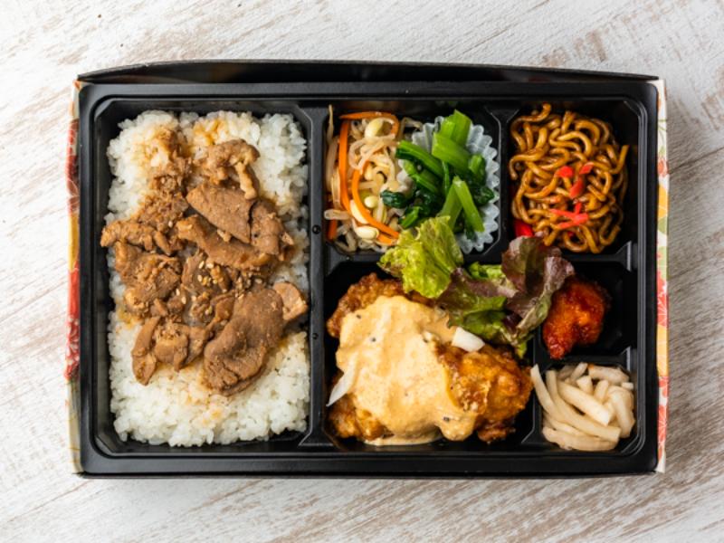 E 豚カルビ重×明太子チキン南蛮弁当