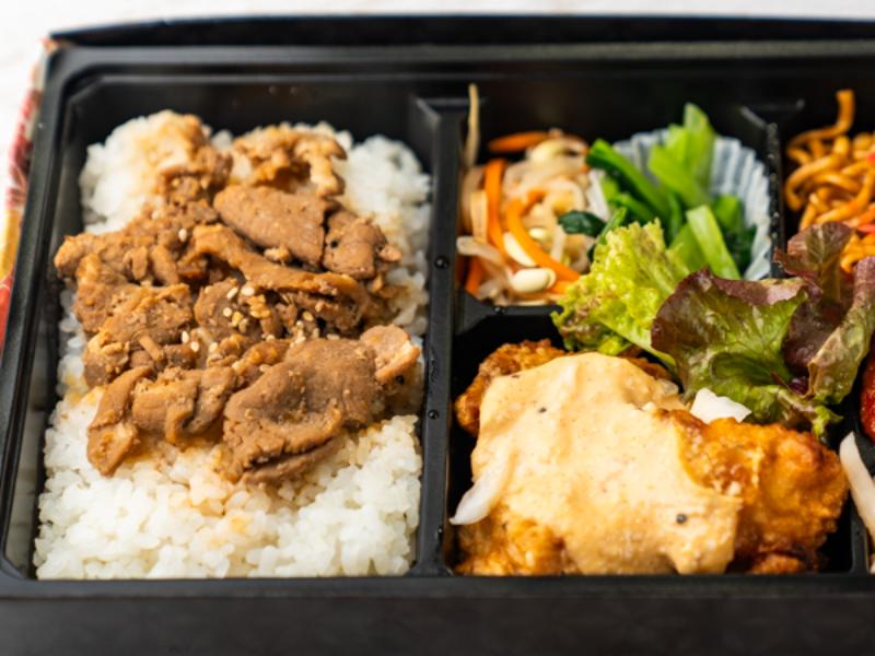E 豚カルビ重×明太子チキン南蛮弁当