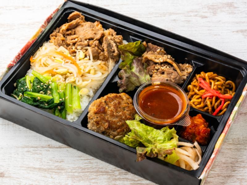 牛カルビ×和牛ハンバーグと豚カルビ重 肉盛り弁当