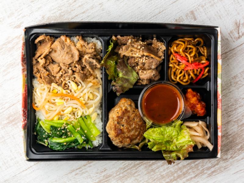 牛カルビ×和牛ハンバーグと豚カルビ重 肉盛り弁当