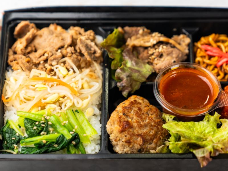 牛カルビ×和牛ハンバーグと豚カルビ重 肉盛り弁当