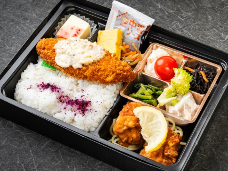 白身魚フライタルタル・唐揚の幕の内弁当