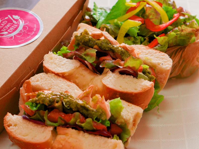 おもてなしBOX！バジルチキン&トマト&たっぷり！彩色サラダ