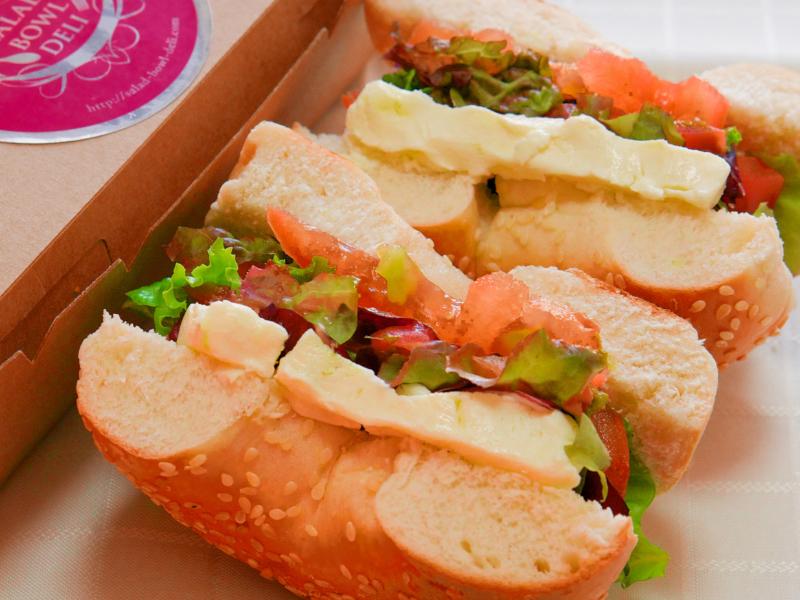 N.Y.ベーグルサンドイッチ！ベジタリアン様向け！ハニーオリーブ&トマト&クリームチーズ