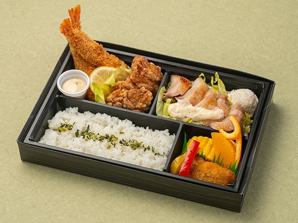 エビフライとチキン南蛮