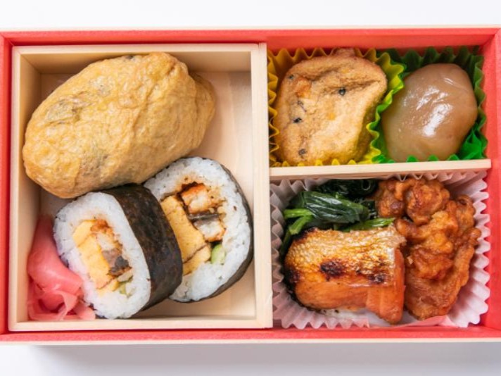 特製いなり寿司＆うなたま巻寿司弁当