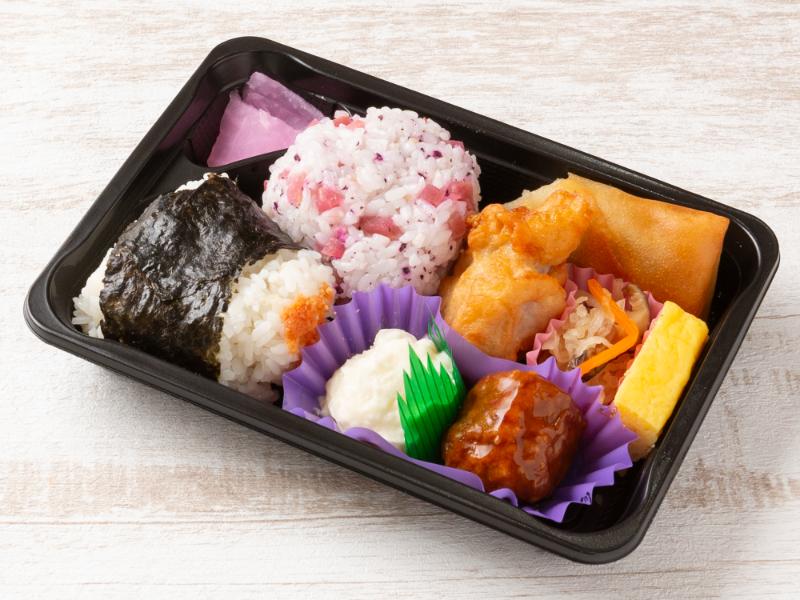 おむすび肉団子弁当