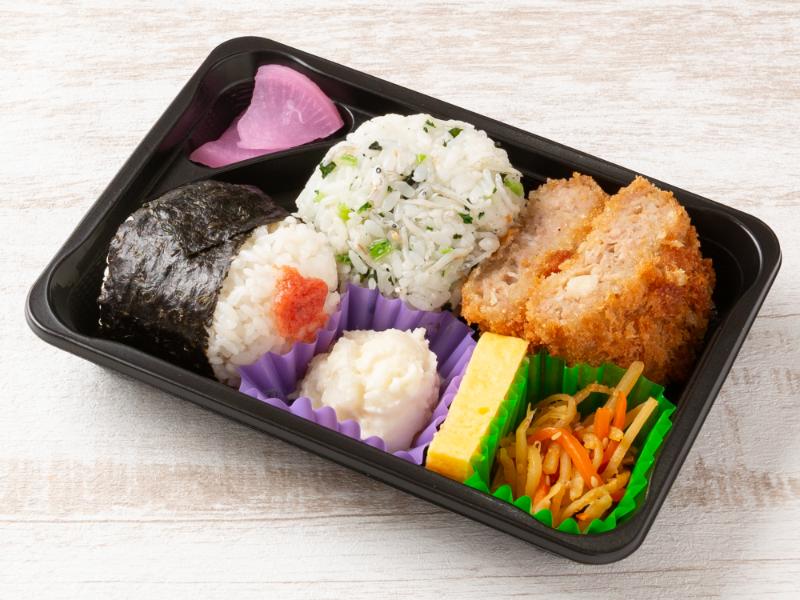 おむすび弁当 メンチカツ
