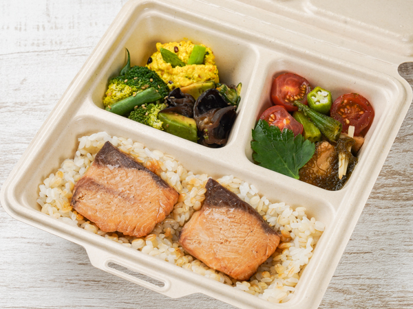 5品目野菜デリとぶり照焼きBOX
