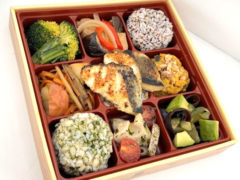 さわらの西京焼きと6品目野菜デリプレート【8月まで】