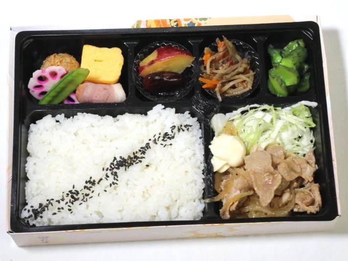 【彩り幕の内弁当】豚三枚肉の生姜焼き