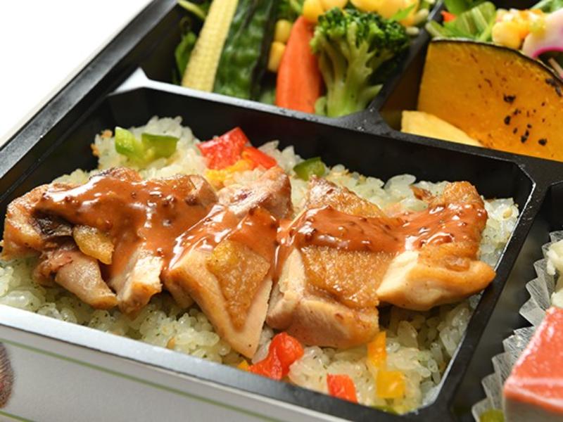 10種野菜の特製グリルチキン弁当