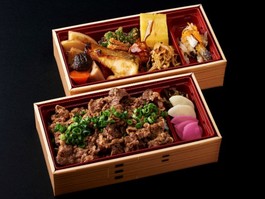 和牛のすき焼重と彩り御膳