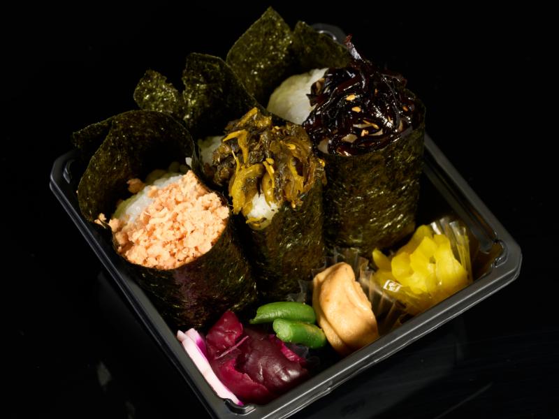 お手軽鮭おにぎりセット（鮭・高菜・ごま昆布）
