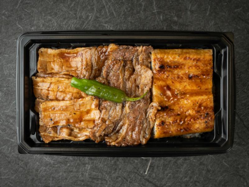 【熱々 焼肉弁当】食べ比べ築地の鰻と２種の特上カルビ重（牛・豚カルビ）